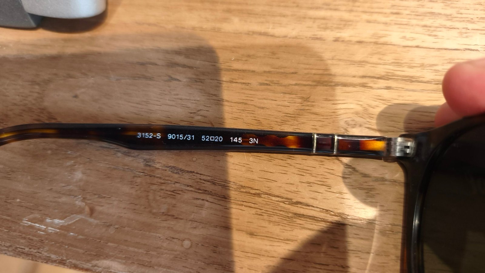 Persol PO3152S u{2014} vue 3